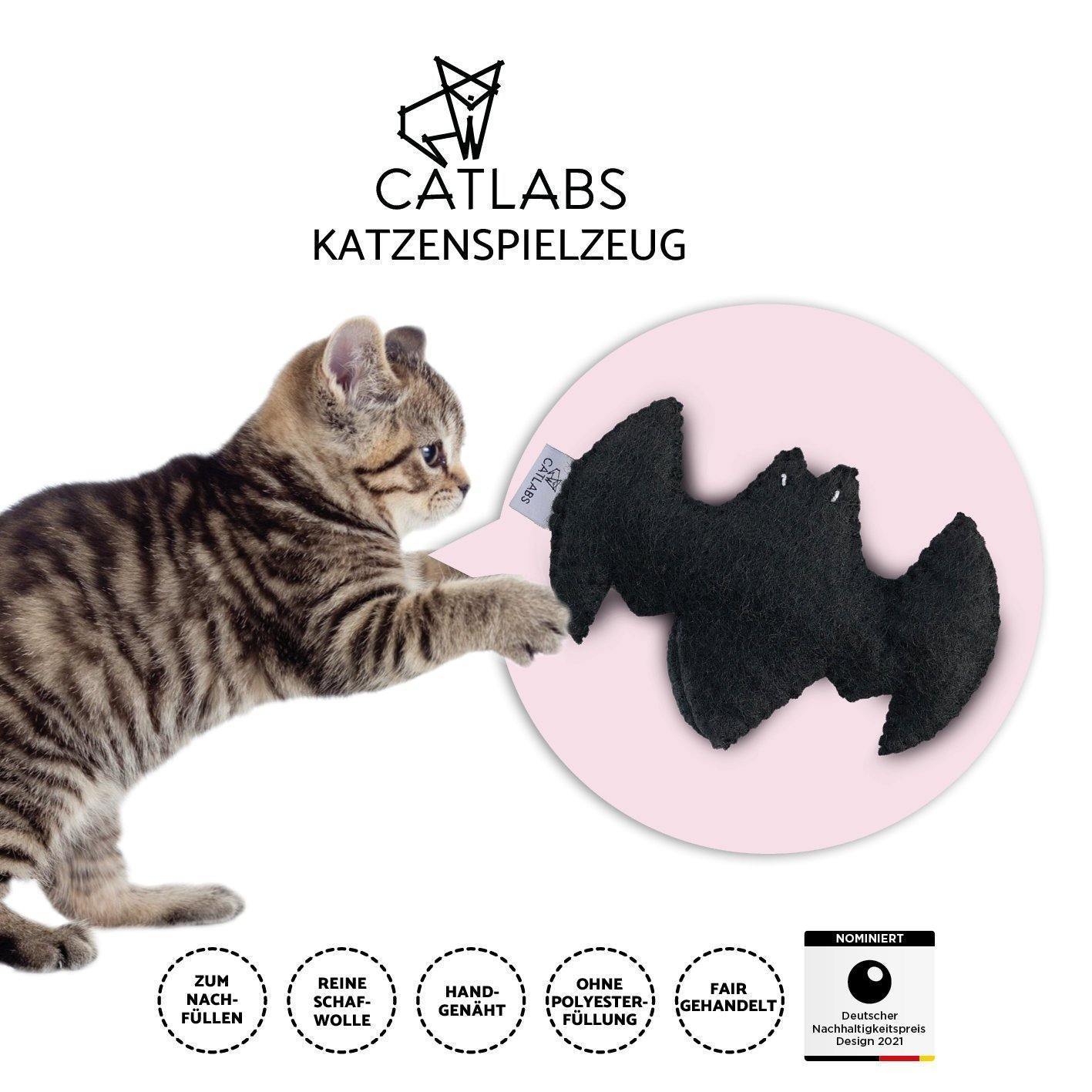 Flauschige Fledermaus mit Baldrianwurzel - CATLABS