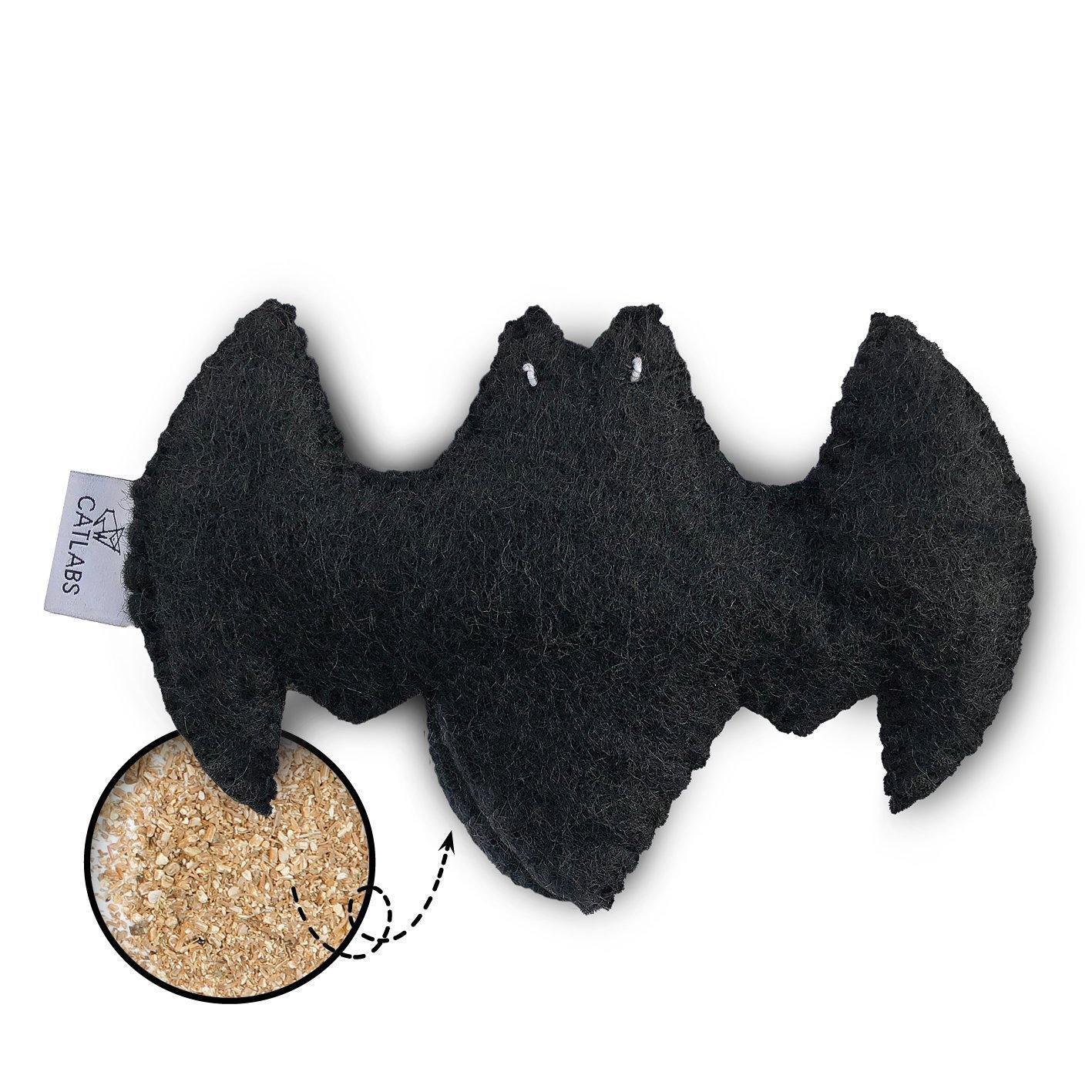 Flauschige Fledermaus mit Baldrianwurzel - CATLABS